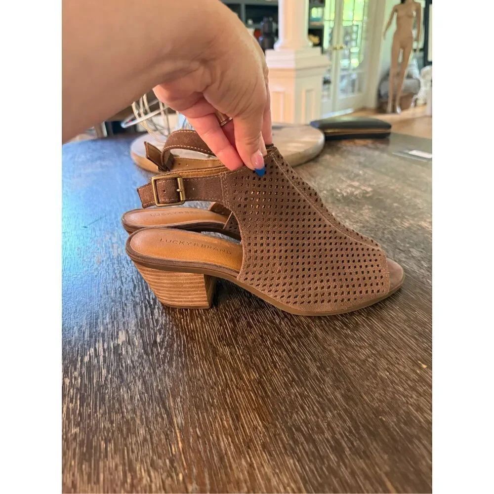 Lucky Brand Brown Perforated Open Toe Slingback Sandals sz 10 EUC
